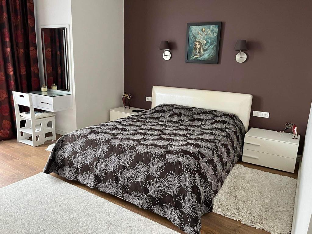 4 bedroom penthouse batumi master bed