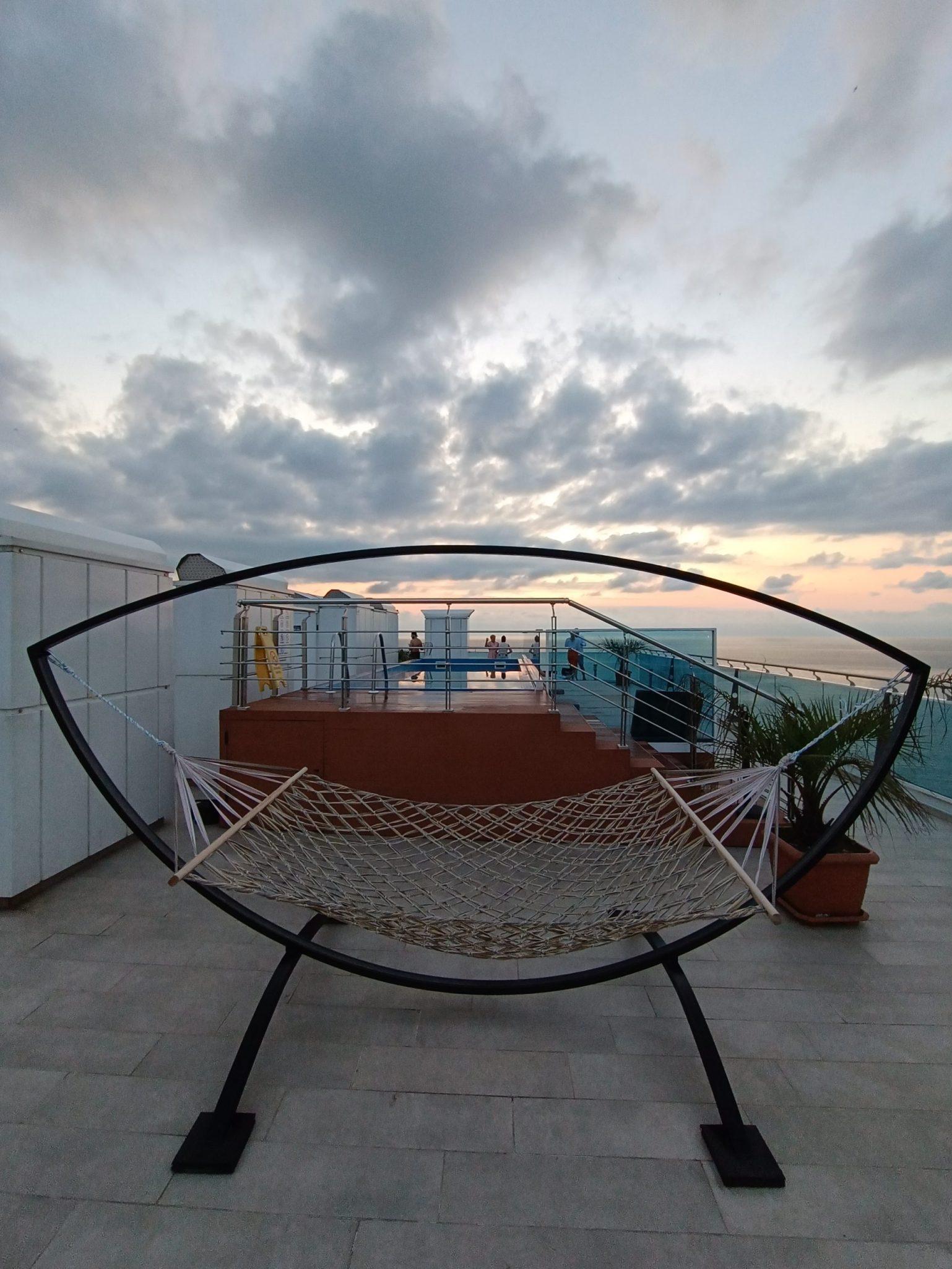 ELT Sunrise hammock