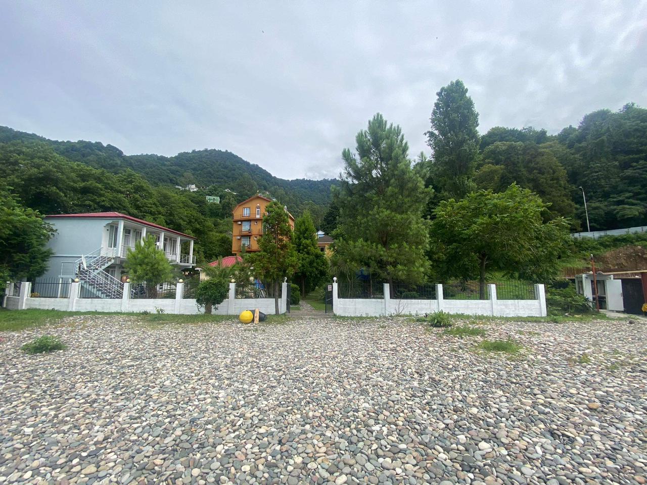 Kvariati house and land for sale beach