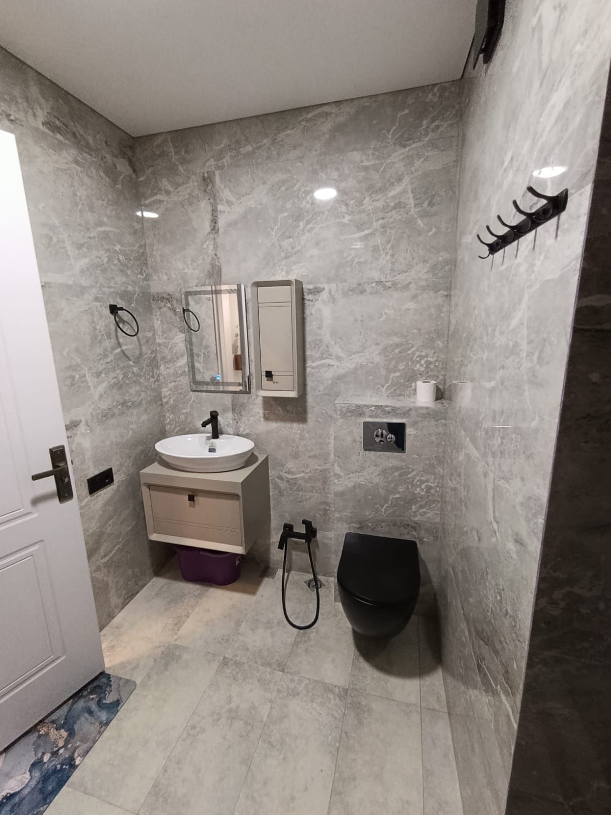 Studio Black Sea Towers for sale bath1