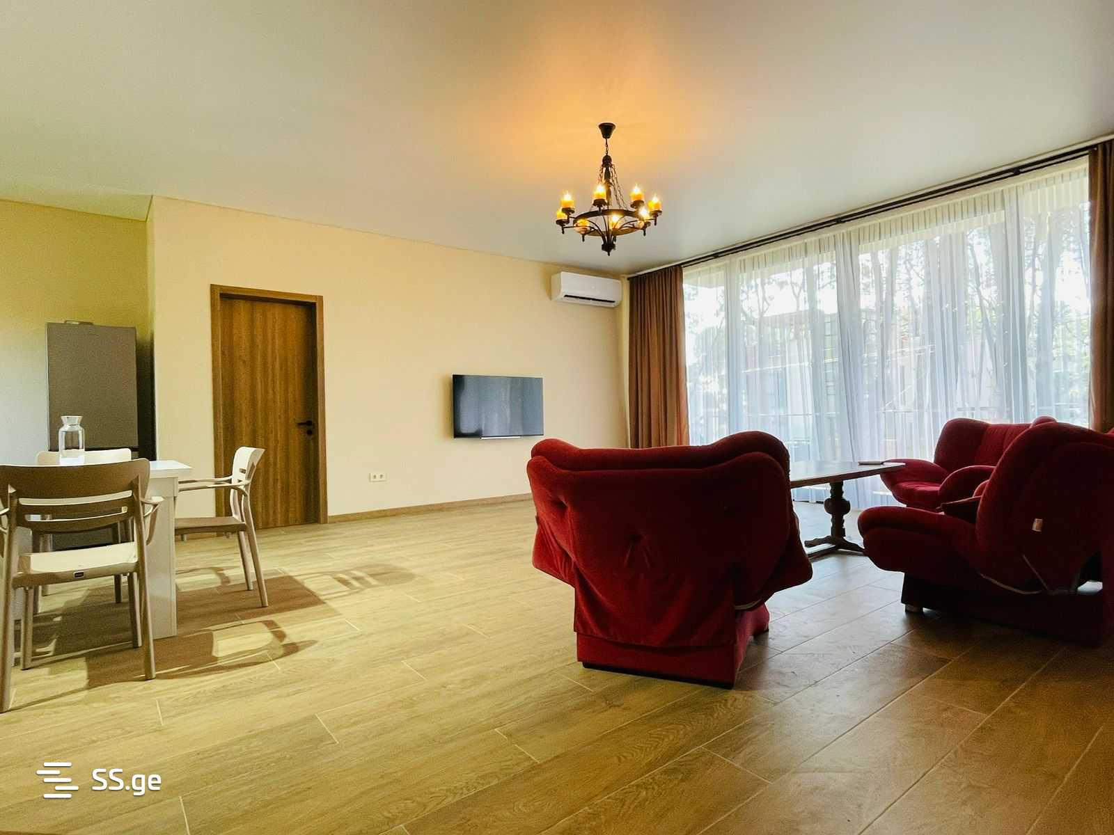 3 bedroom two bath house for sale shekvetili sitting